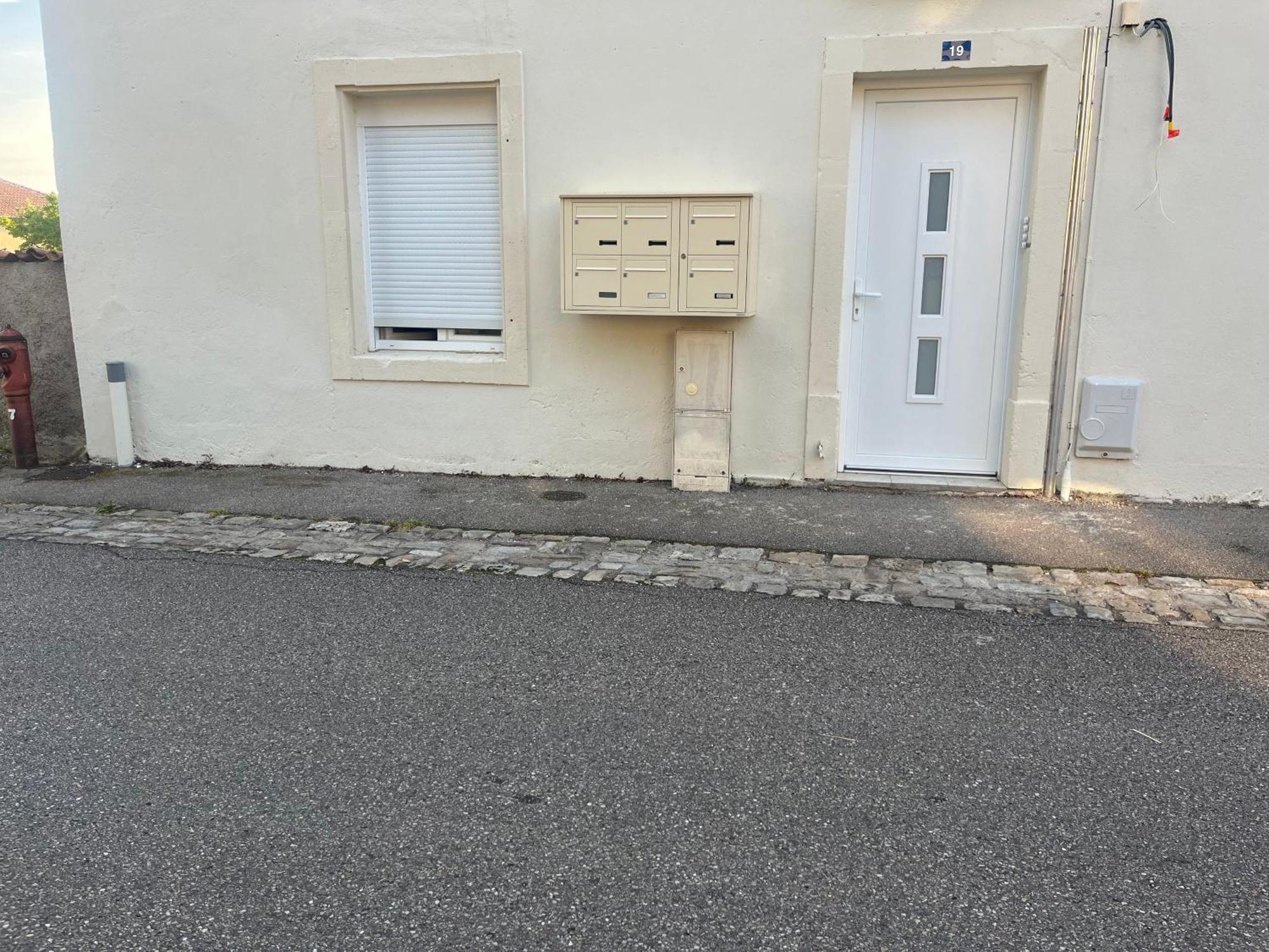 Le Petit Nouveau Avec Jardin 蓬塔穆松 外观 照片